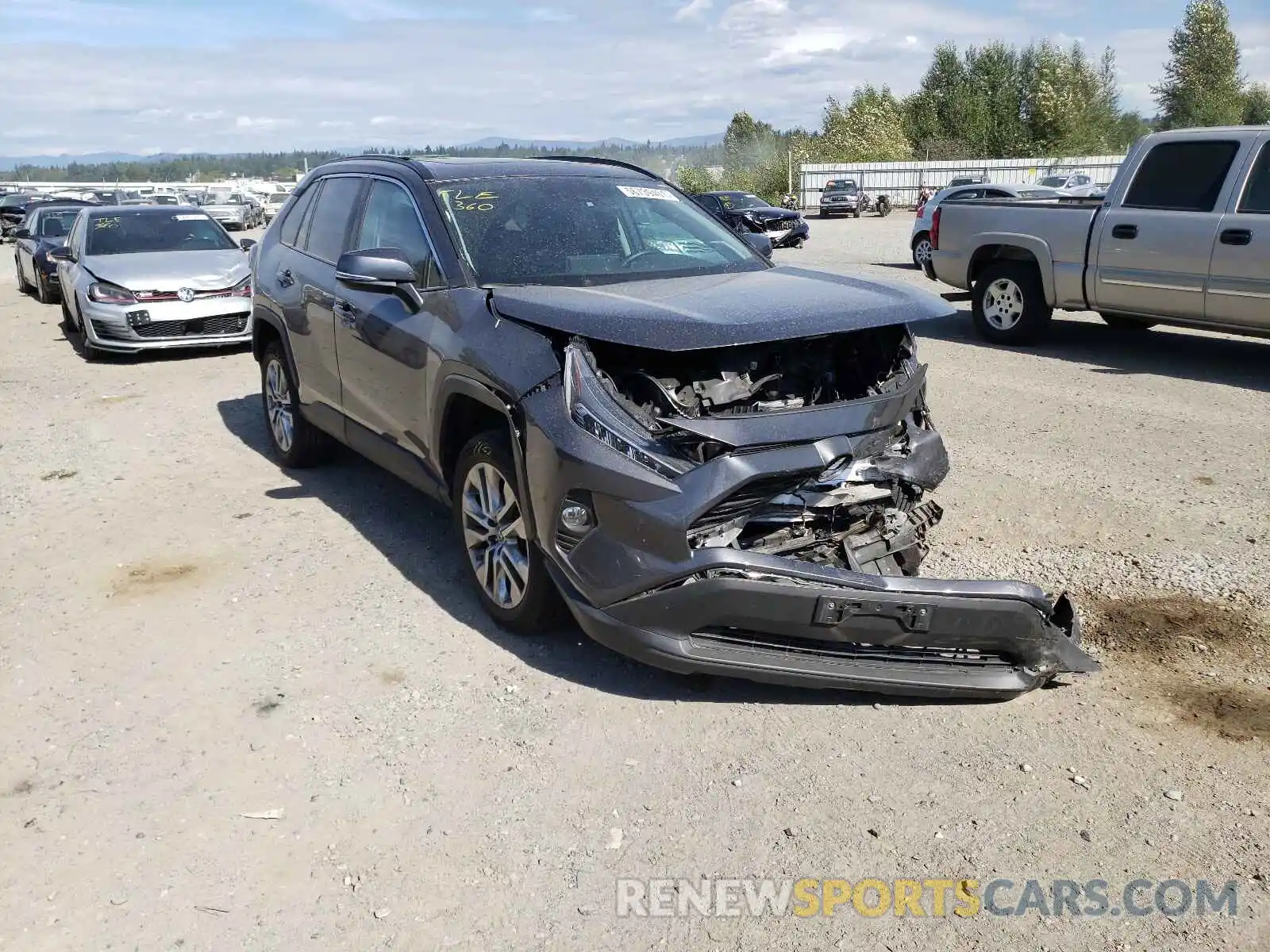 1 Photograph of a damaged car 2T3A1RFV0KC019592 TOYOTA RAV4 2019