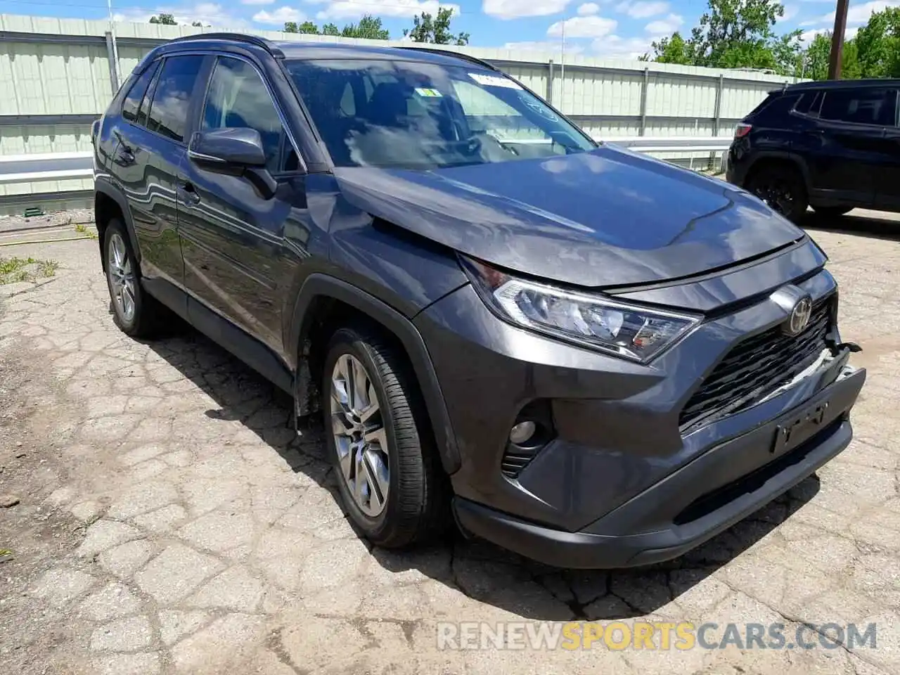 1 Фотография поврежденного автомобиля 2T3A1RFV0KC020984 TOYOTA RAV4 2019