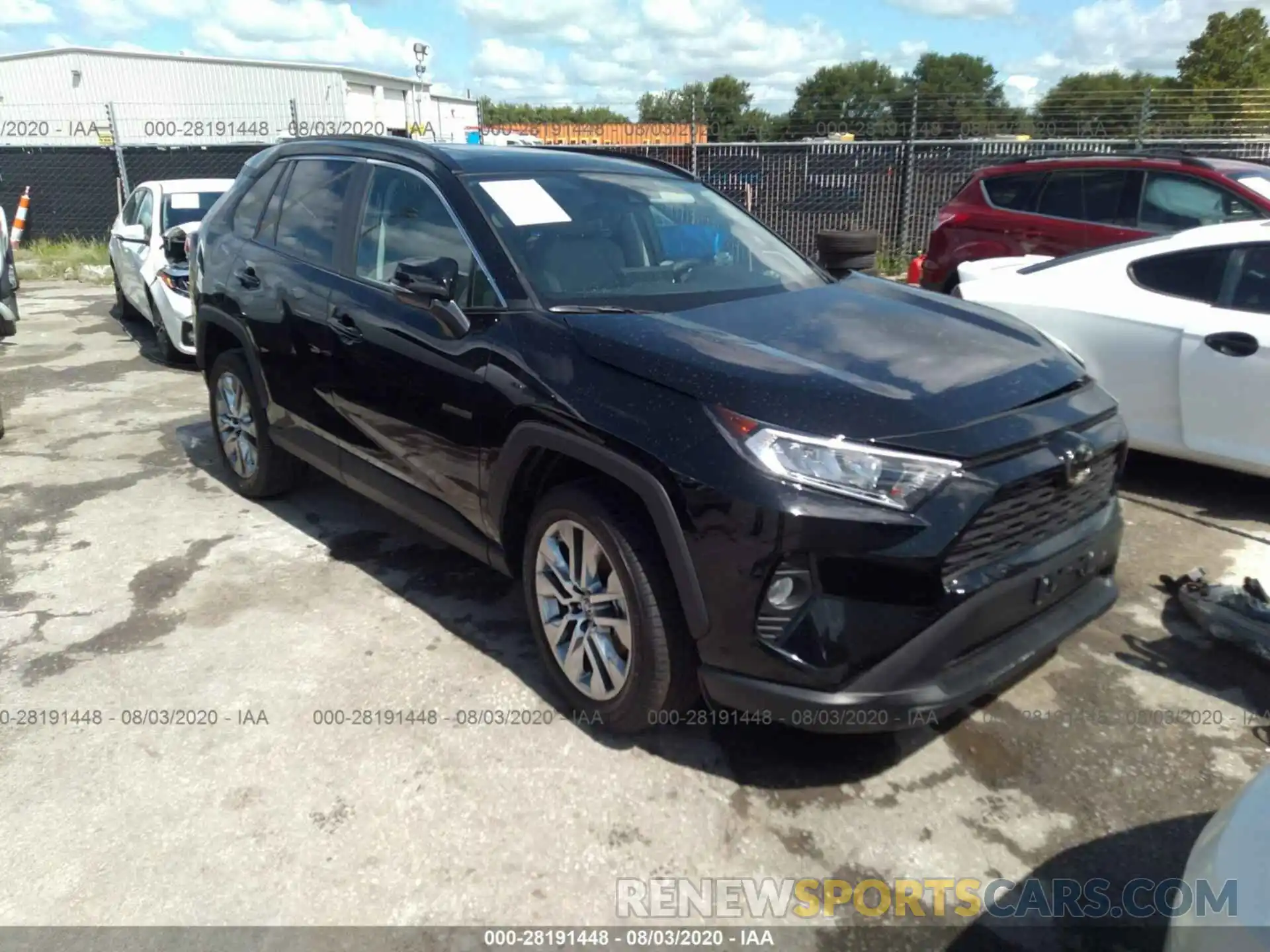 1 Photograph of a damaged car 2T3A1RFV0KC033959 TOYOTA RAV4 2019