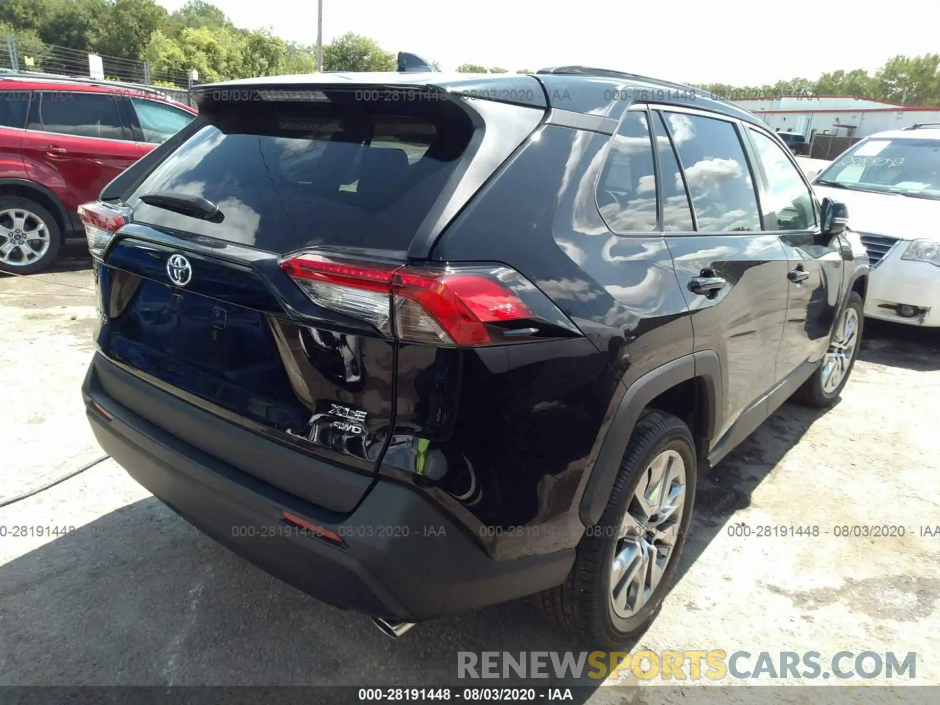 4 Photograph of a damaged car 2T3A1RFV0KC033959 TOYOTA RAV4 2019