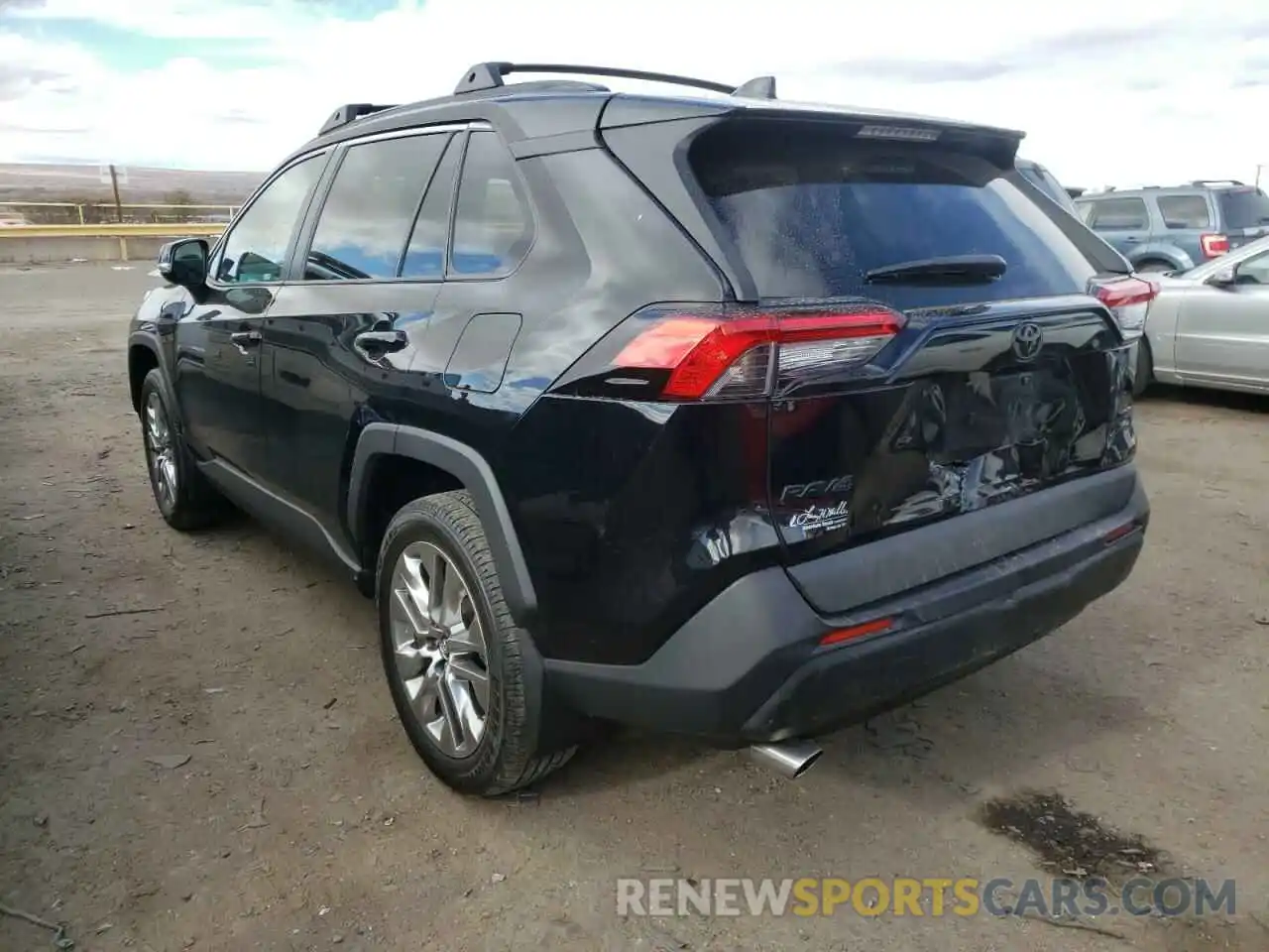 3 Photograph of a damaged car 2T3A1RFV0KC041382 TOYOTA RAV4 2019