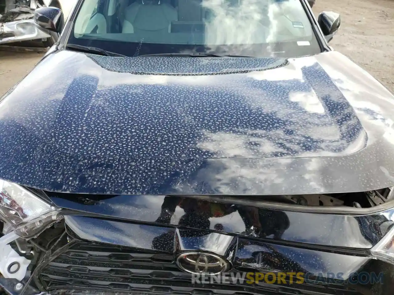 7 Photograph of a damaged car 2T3A1RFV0KC041382 TOYOTA RAV4 2019