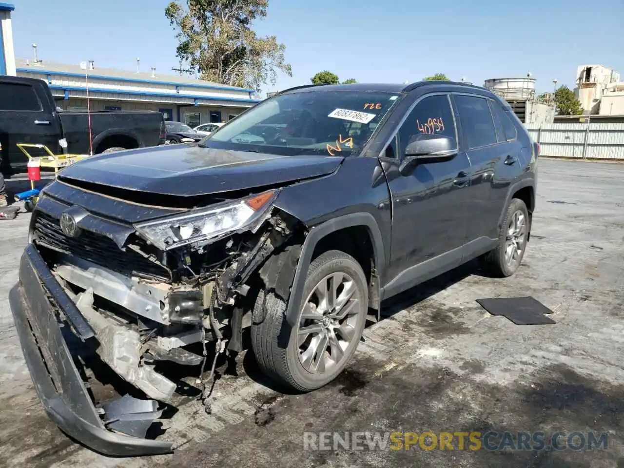 2 Фотография поврежденного автомобиля 2T3A1RFV0KC045545 TOYOTA RAV4 2019