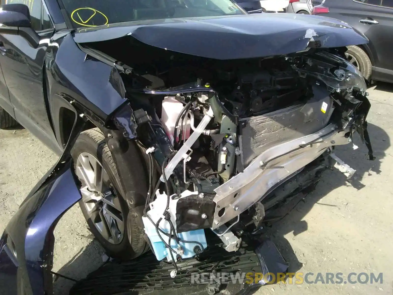 9 Photograph of a damaged car 2T3A1RFV0KC047070 TOYOTA RAV4 2019
