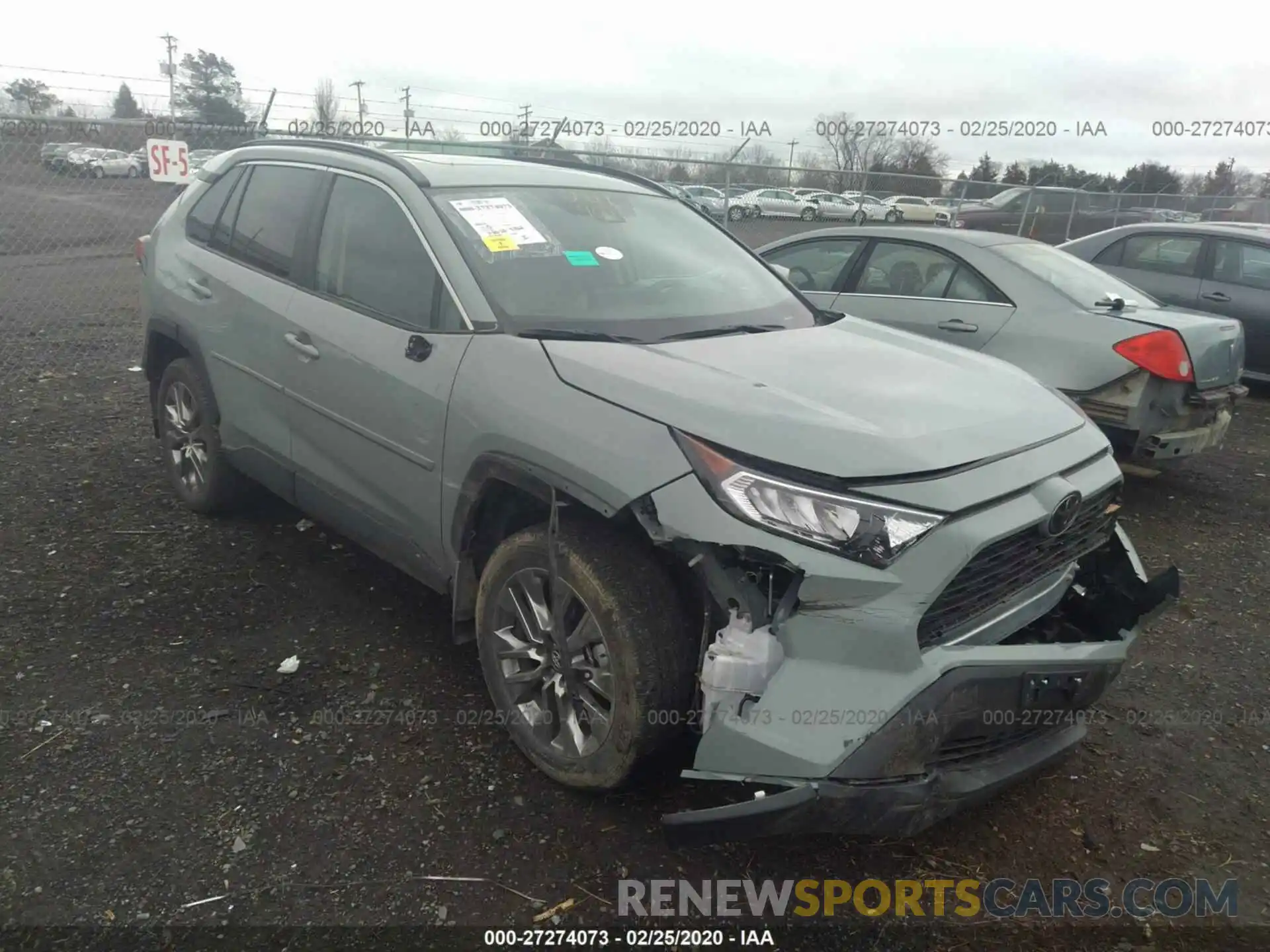 1 Photograph of a damaged car 2T3A1RFV0KC049126 TOYOTA RAV4 2019