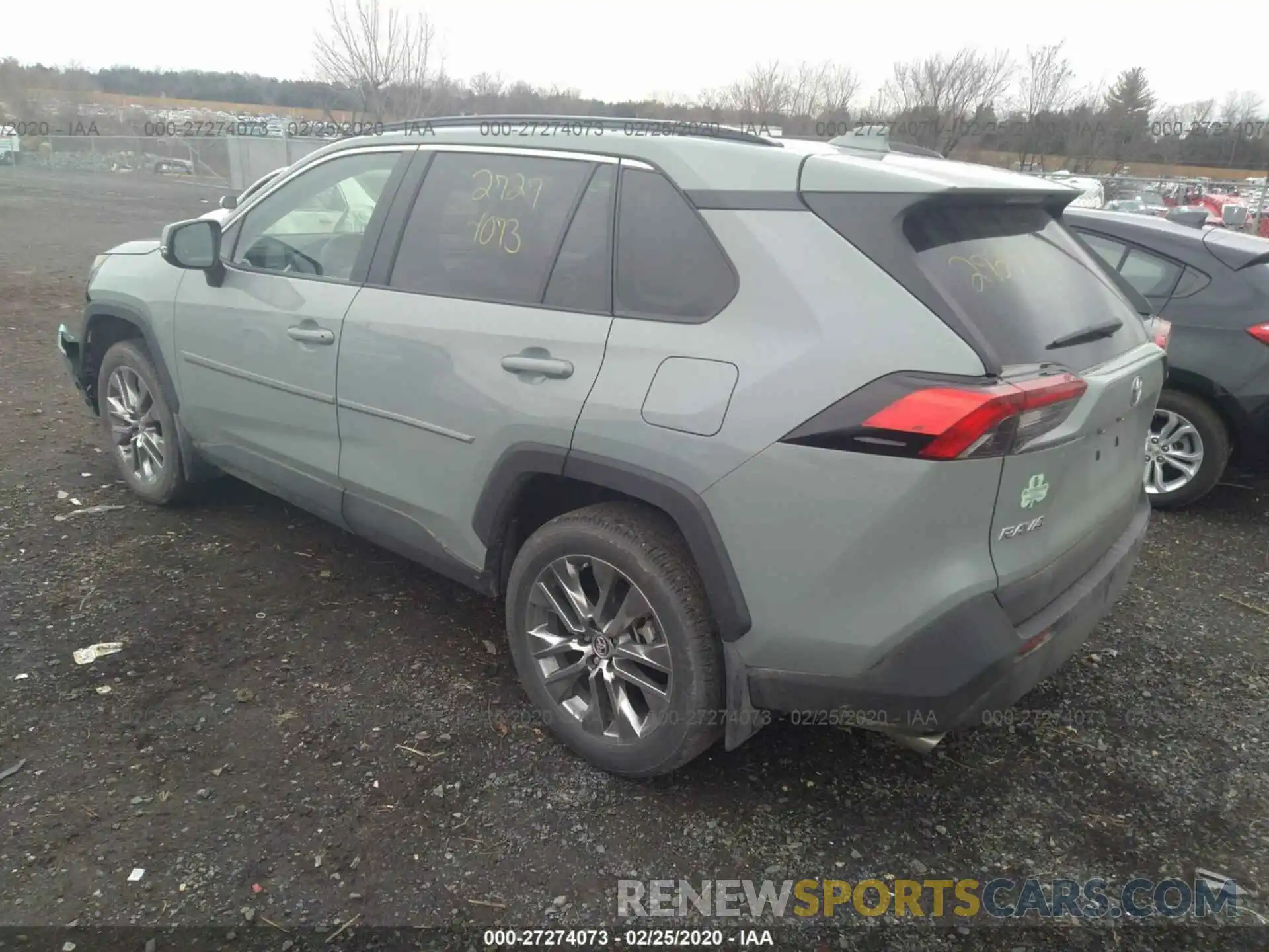 3 Photograph of a damaged car 2T3A1RFV0KC049126 TOYOTA RAV4 2019