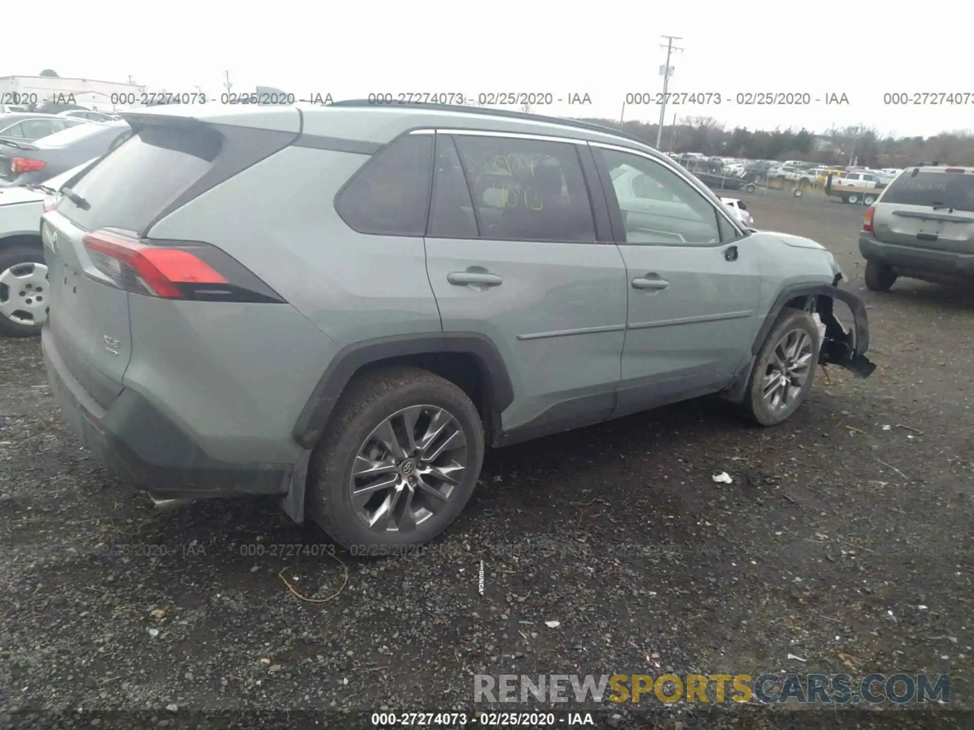 4 Photograph of a damaged car 2T3A1RFV0KC049126 TOYOTA RAV4 2019