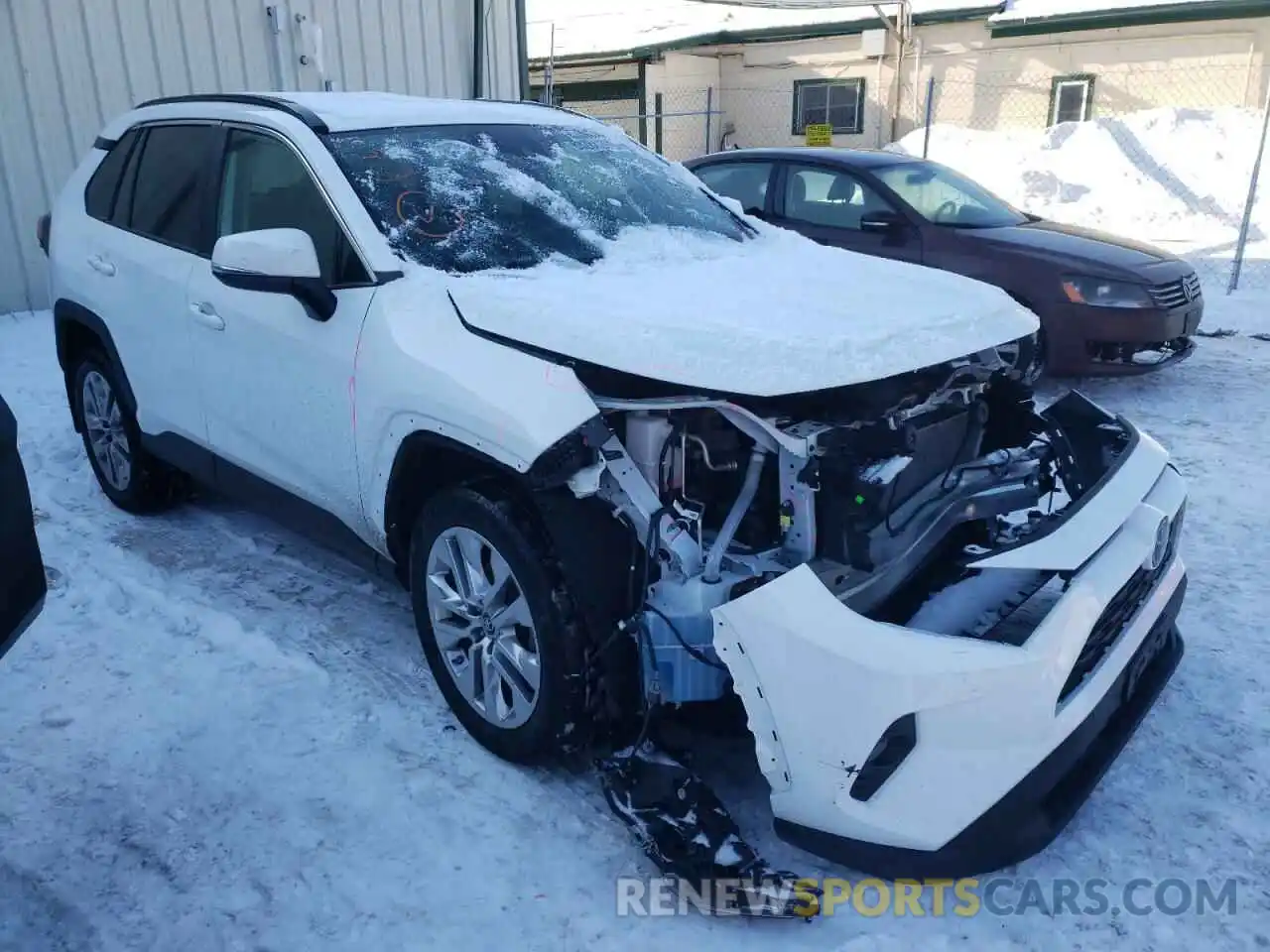 1 Photograph of a damaged car 2T3A1RFV0KW005335 TOYOTA RAV4 2019