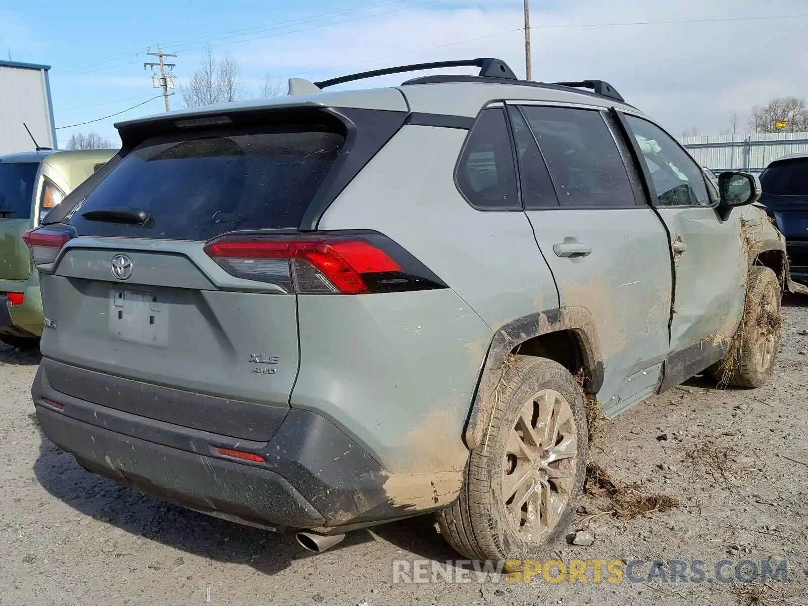 4 Photograph of a damaged car 2T3A1RFV0KW049769 TOYOTA RAV4 2019