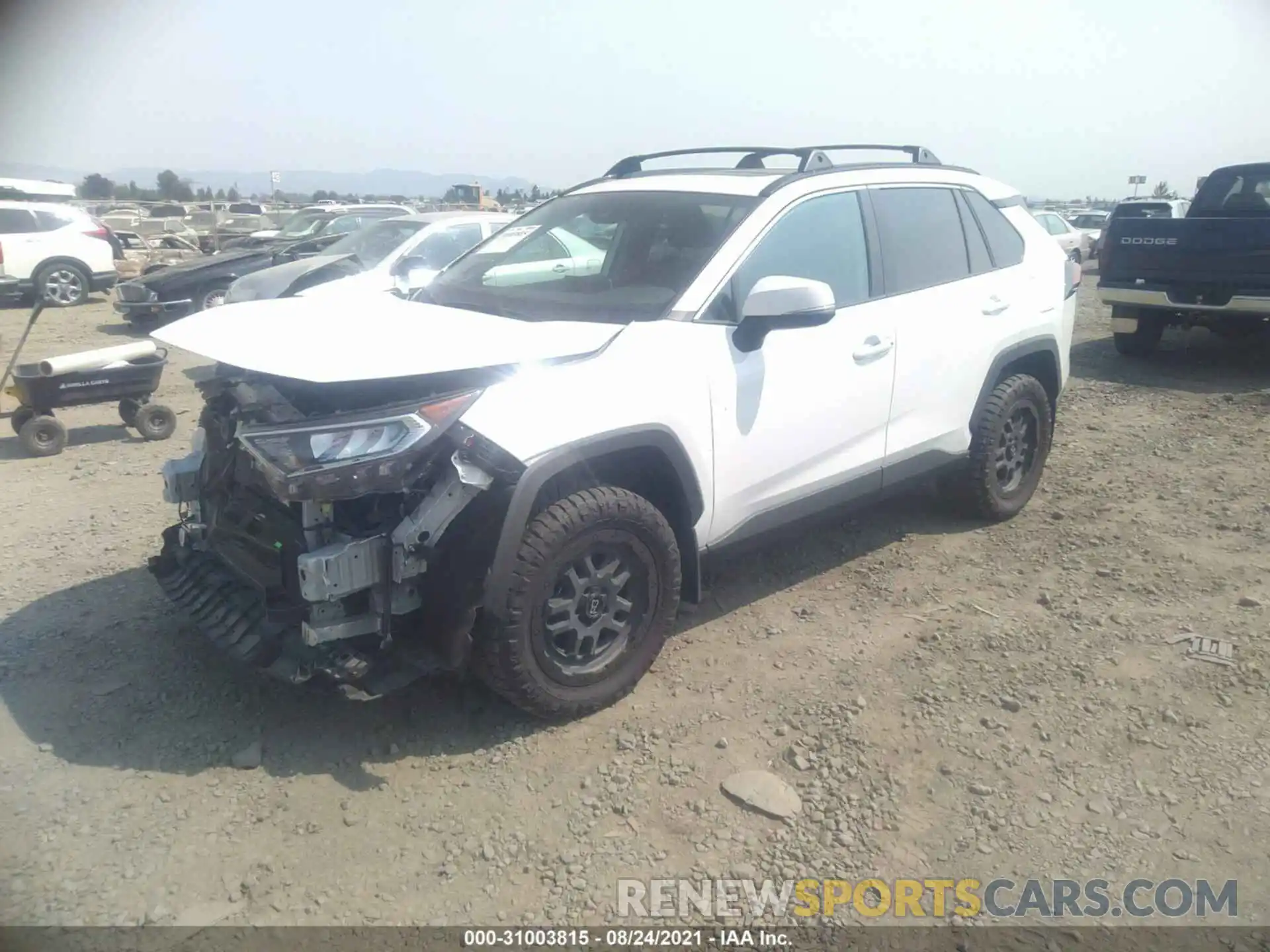 2 Фотография поврежденного автомобиля 2T3A1RFV0KW056639 TOYOTA RAV4 2019