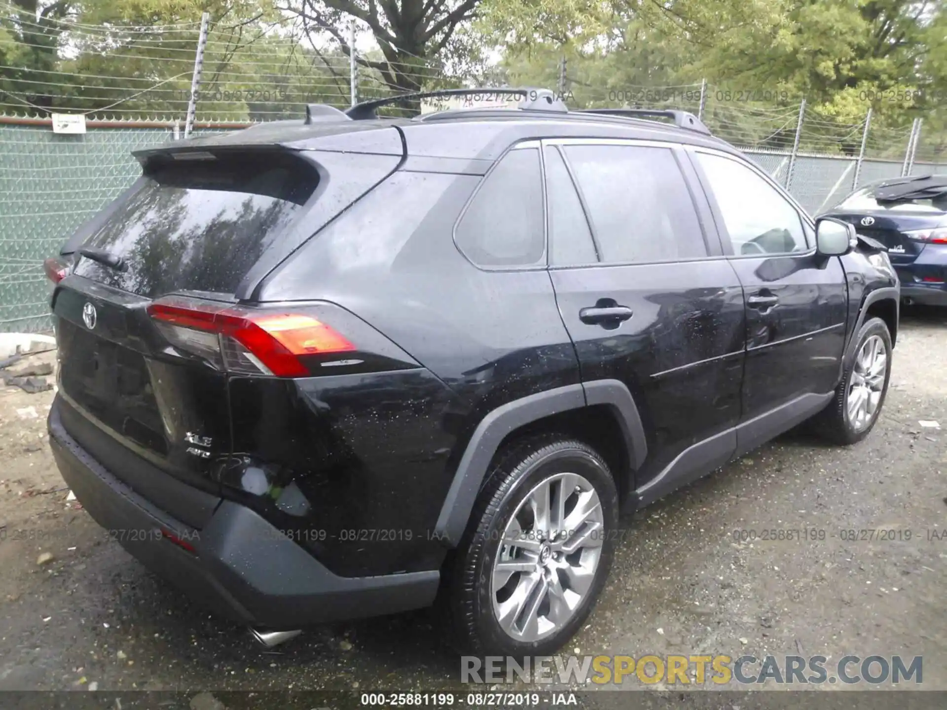 4 Photograph of a damaged car 2T3A1RFV0KW058987 TOYOTA RAV4 2019