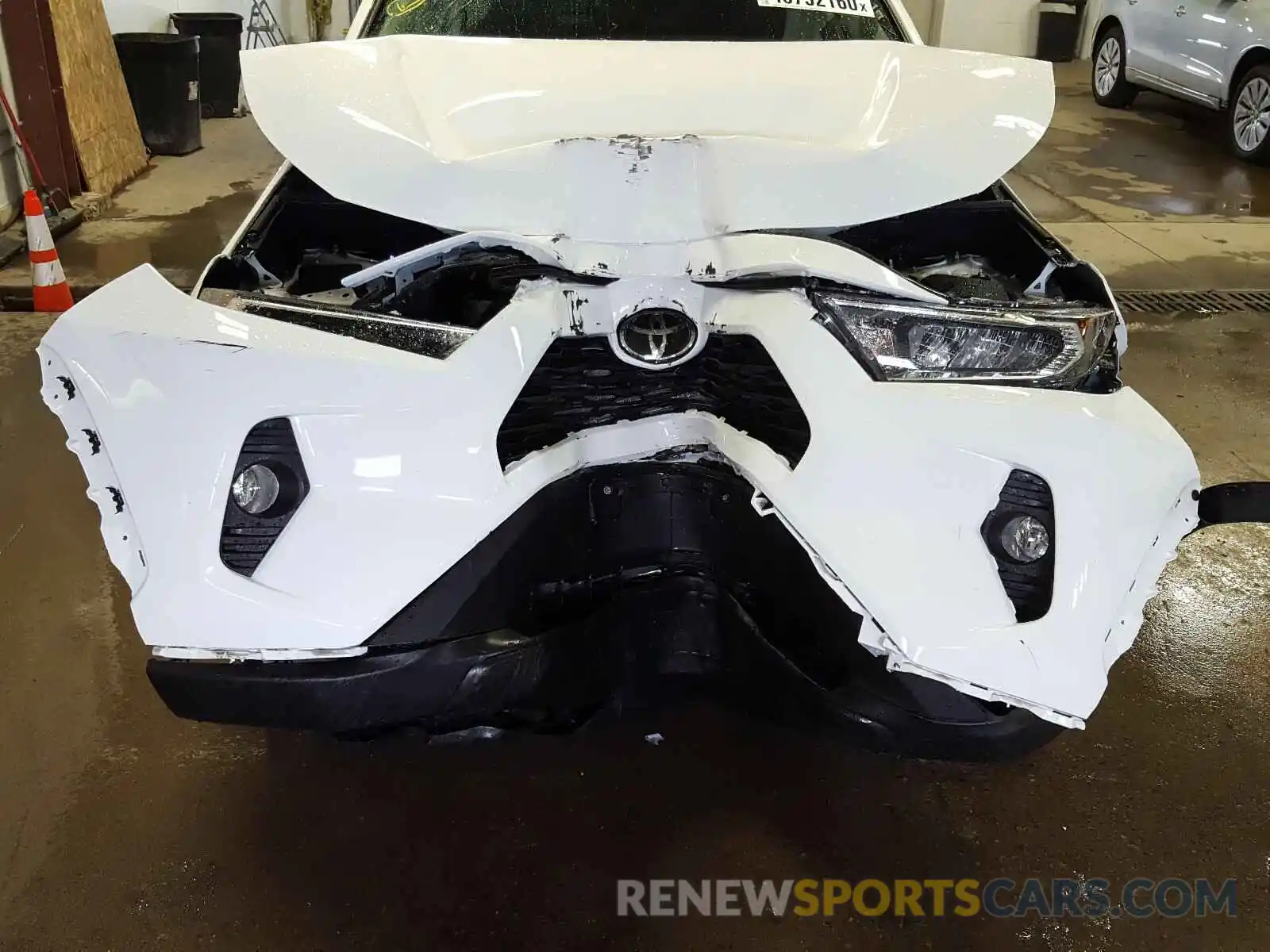 7 Photograph of a damaged car 2T3A1RFV0KW061193 TOYOTA RAV4 2019