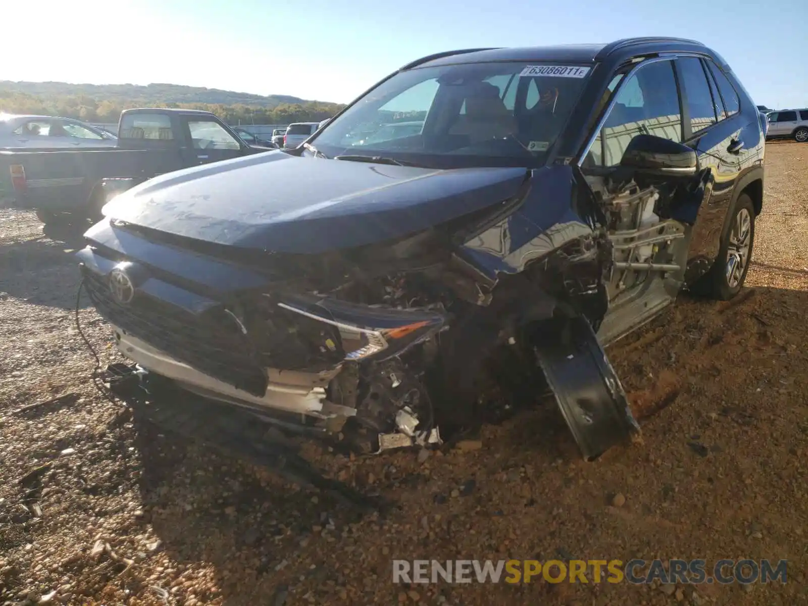 2 Photograph of a damaged car 2T3A1RFV0KW067639 TOYOTA RAV4 2019