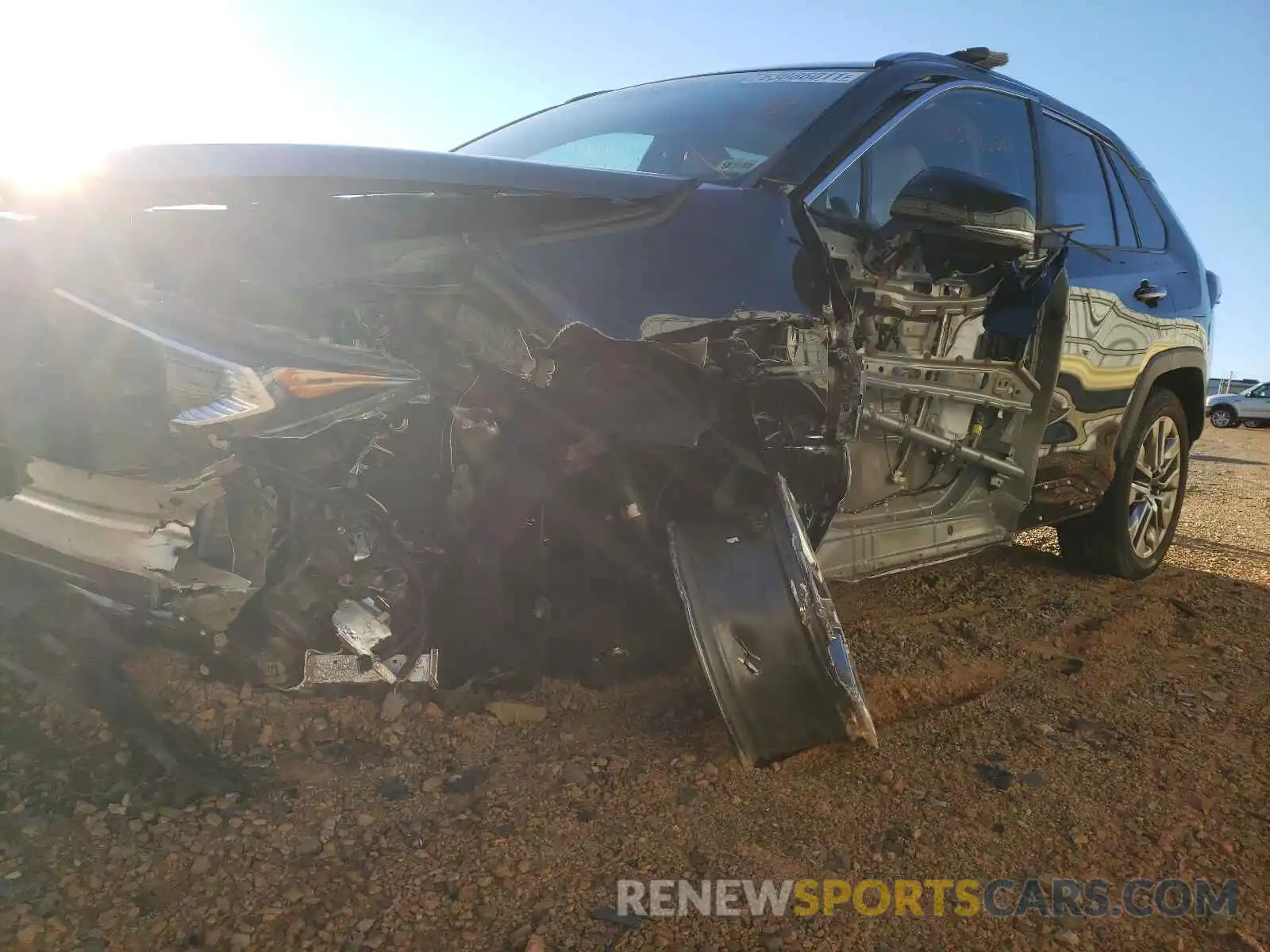 9 Photograph of a damaged car 2T3A1RFV0KW067639 TOYOTA RAV4 2019