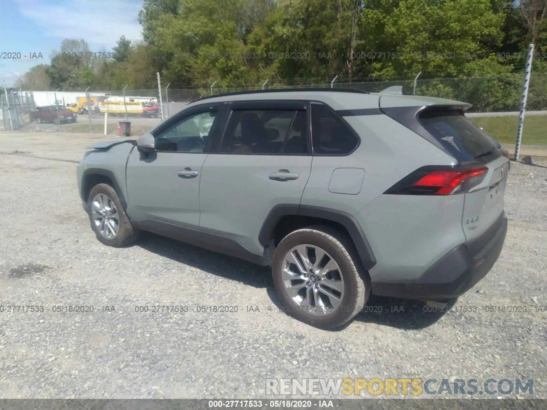 3 Photograph of a damaged car 2T3A1RFV0KW074669 TOYOTA RAV4 2019