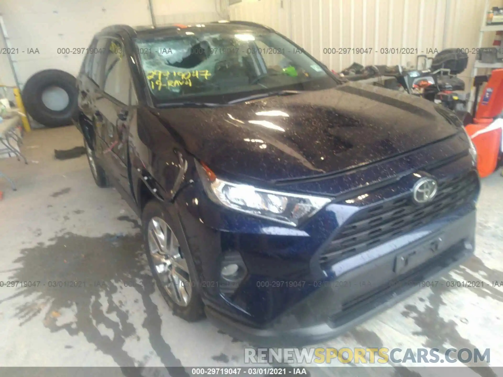 1 Photograph of a damaged car 2T3A1RFV1KC027278 TOYOTA RAV4 2019