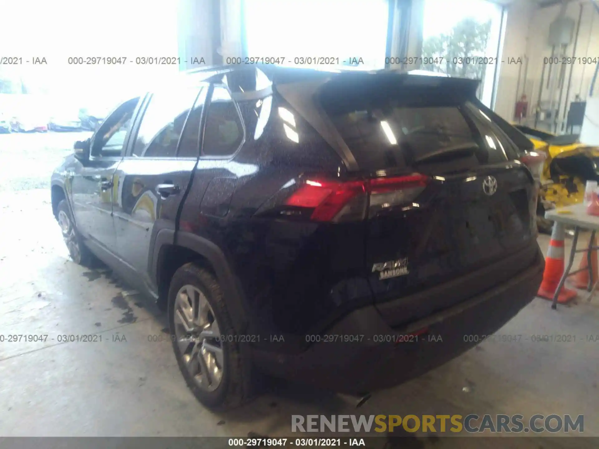 3 Photograph of a damaged car 2T3A1RFV1KC027278 TOYOTA RAV4 2019