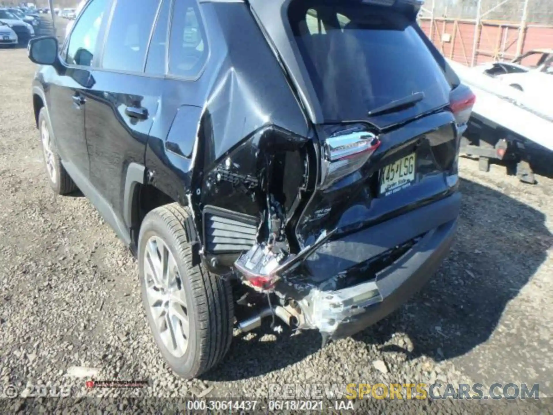 1 Photograph of a damaged car 2T3A1RFV1KC034652 TOYOTA RAV4 2019