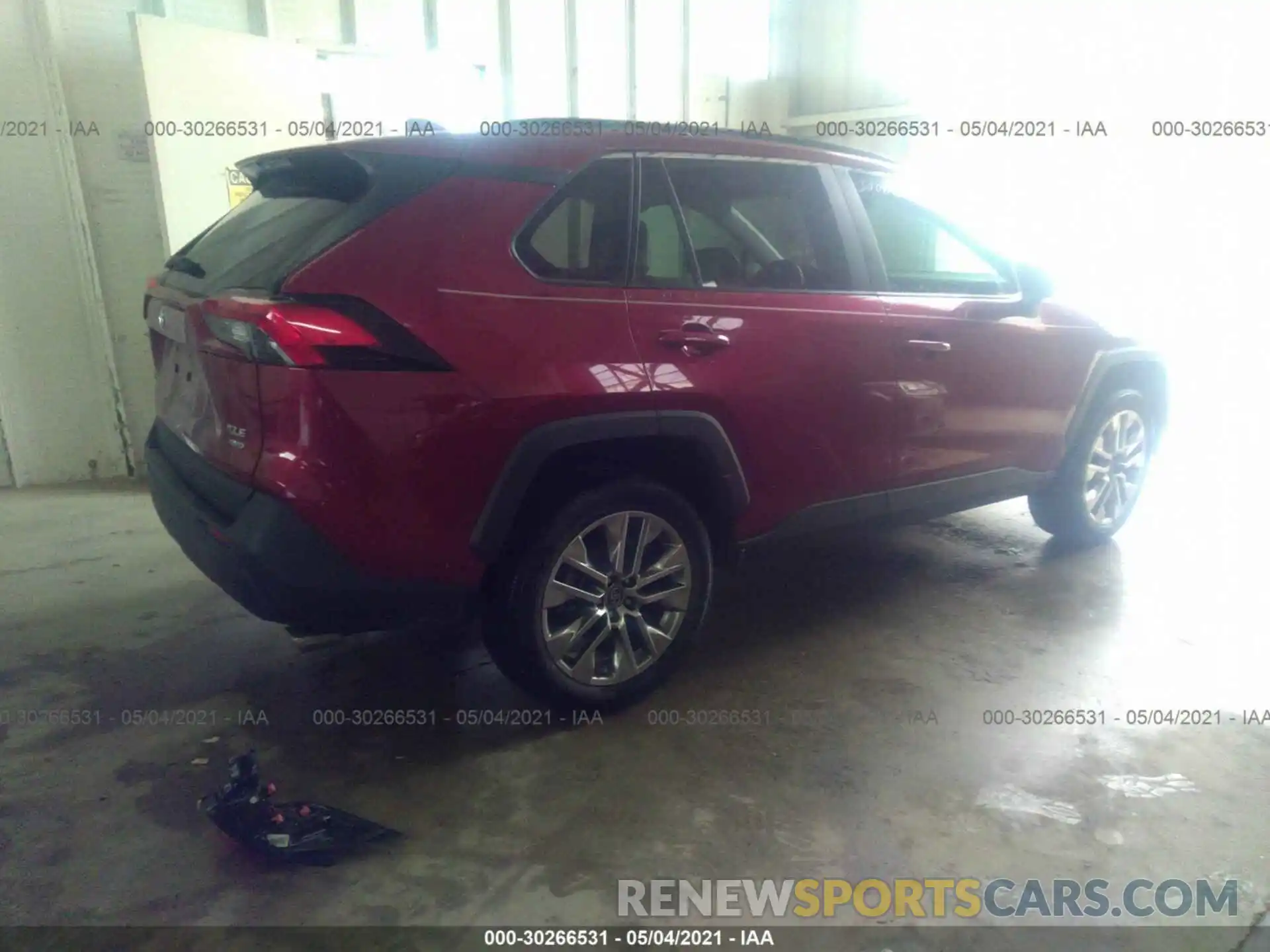 4 Photograph of a damaged car 2T3A1RFV1KC040323 TOYOTA RAV4 2019