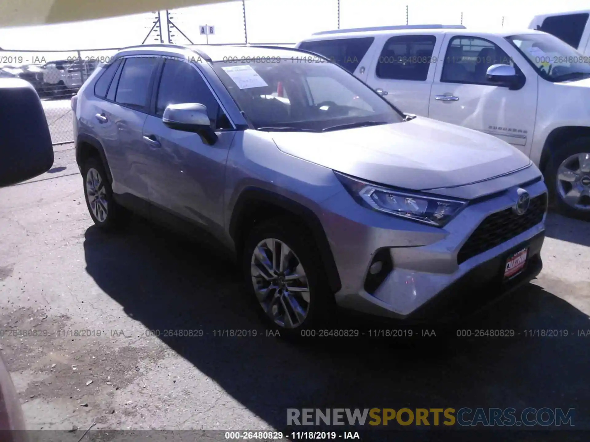 1 Photograph of a damaged car 2T3A1RFV1KC041438 TOYOTA RAV4 2019