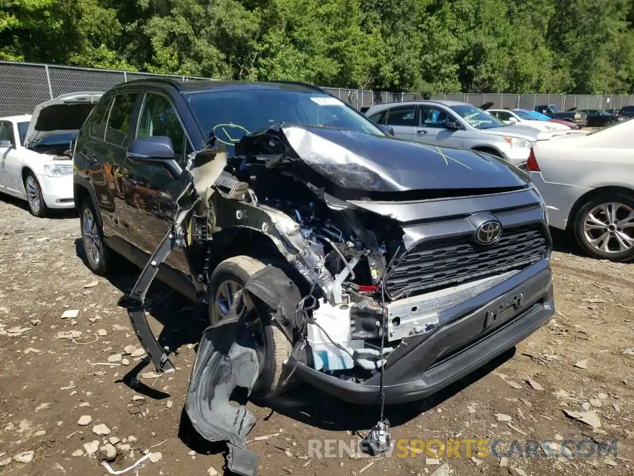 1 Photograph of a damaged car 2T3A1RFV1KC044453 TOYOTA RAV4 2019