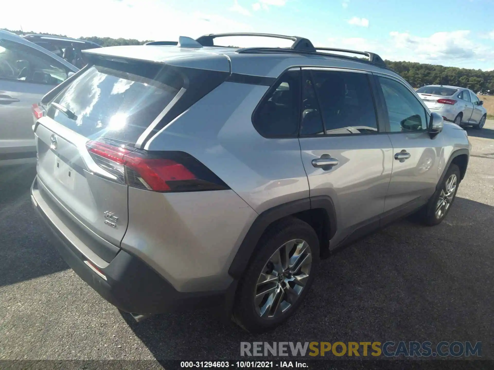 4 Photograph of a damaged car 2T3A1RFV1KC045604 TOYOTA RAV4 2019