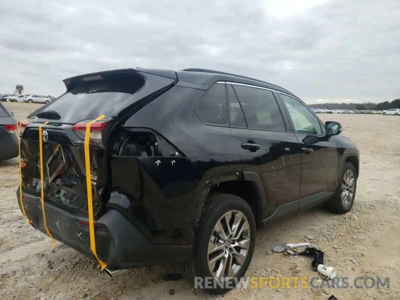 4 Photograph of a damaged car 2T3A1RFV1KC048387 TOYOTA RAV4 2019