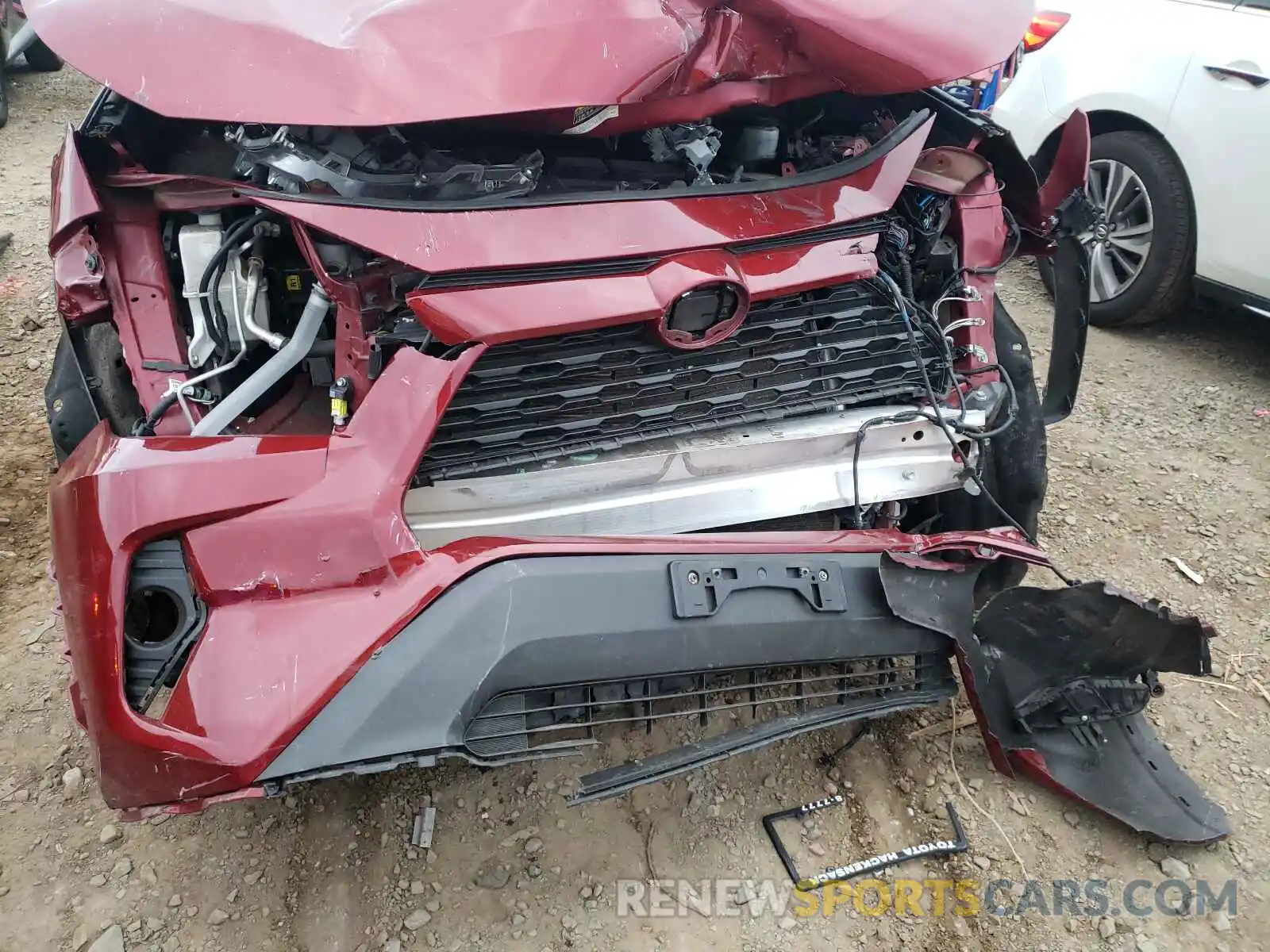 9 Photograph of a damaged car 2T3A1RFV1KC053251 TOYOTA RAV4 2019