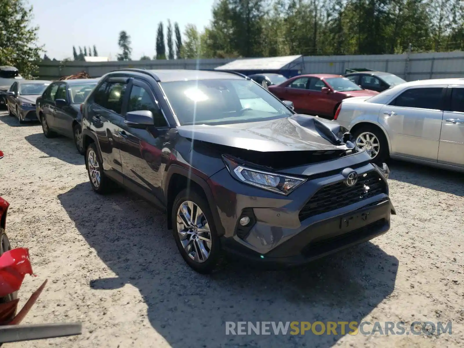 1 Photograph of a damaged car 2T3A1RFV1KC055081 TOYOTA RAV4 2019