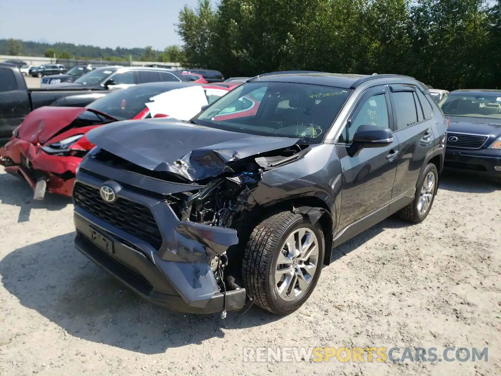 2 Photograph of a damaged car 2T3A1RFV1KC055081 TOYOTA RAV4 2019