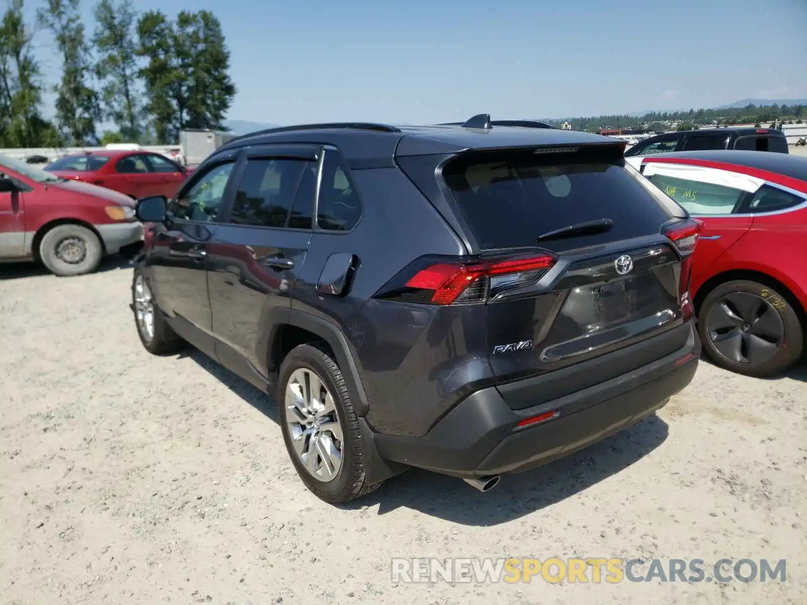 3 Photograph of a damaged car 2T3A1RFV1KC055081 TOYOTA RAV4 2019