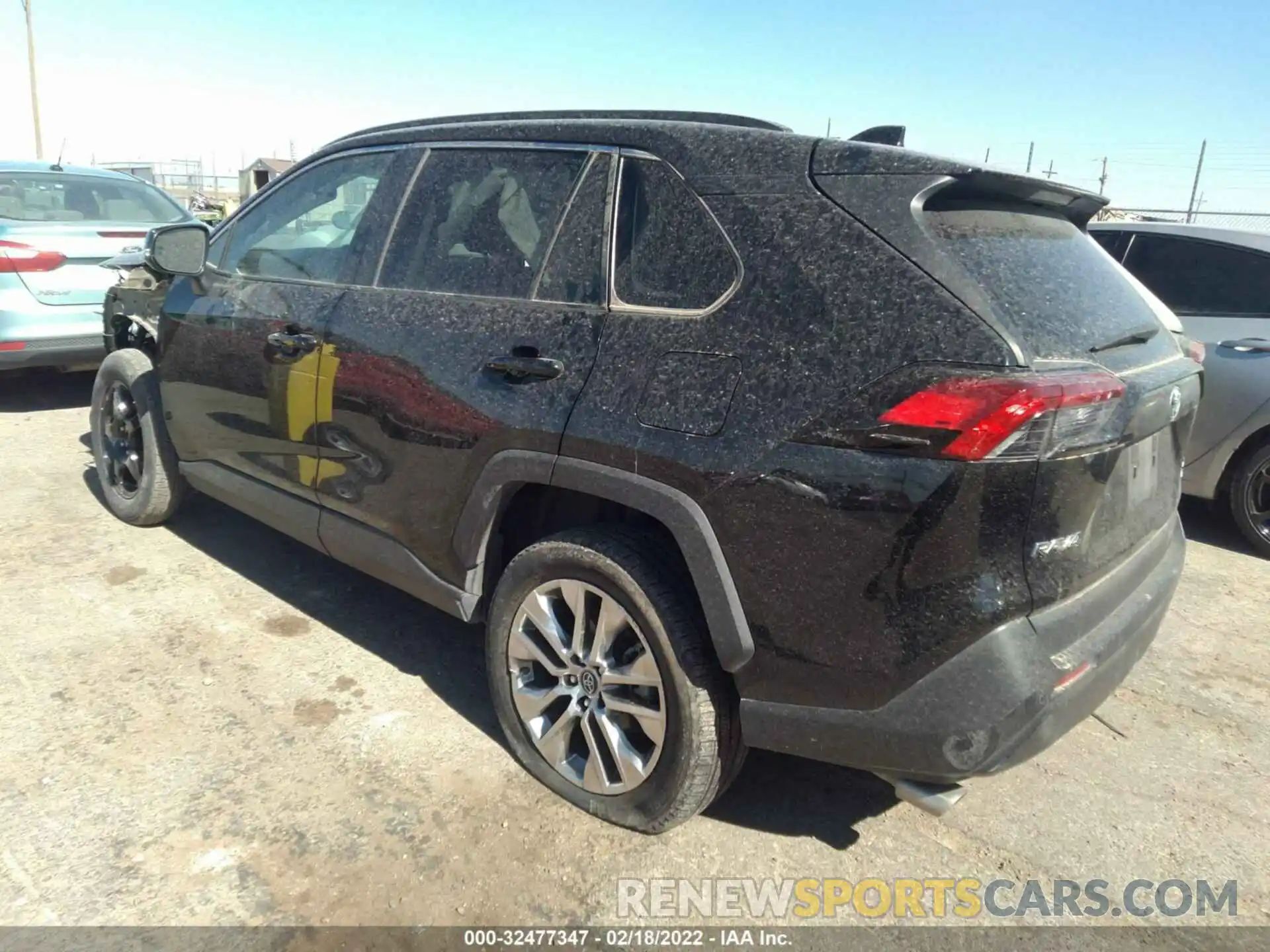 3 Photograph of a damaged car 2T3A1RFV1KW001035 TOYOTA RAV4 2019