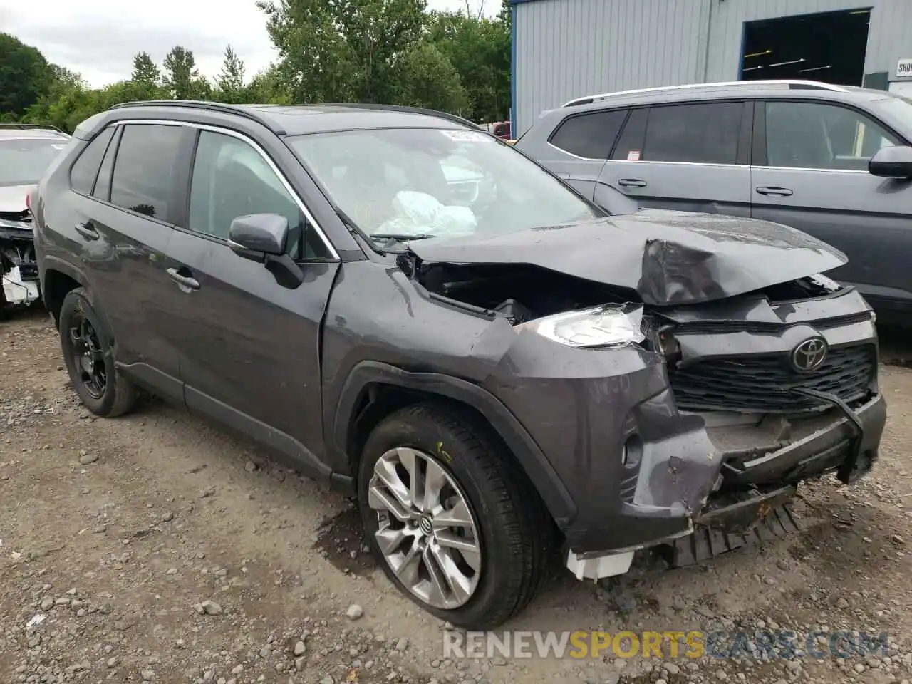 1 Photograph of a damaged car 2T3A1RFV1KW004694 TOYOTA RAV4 2019