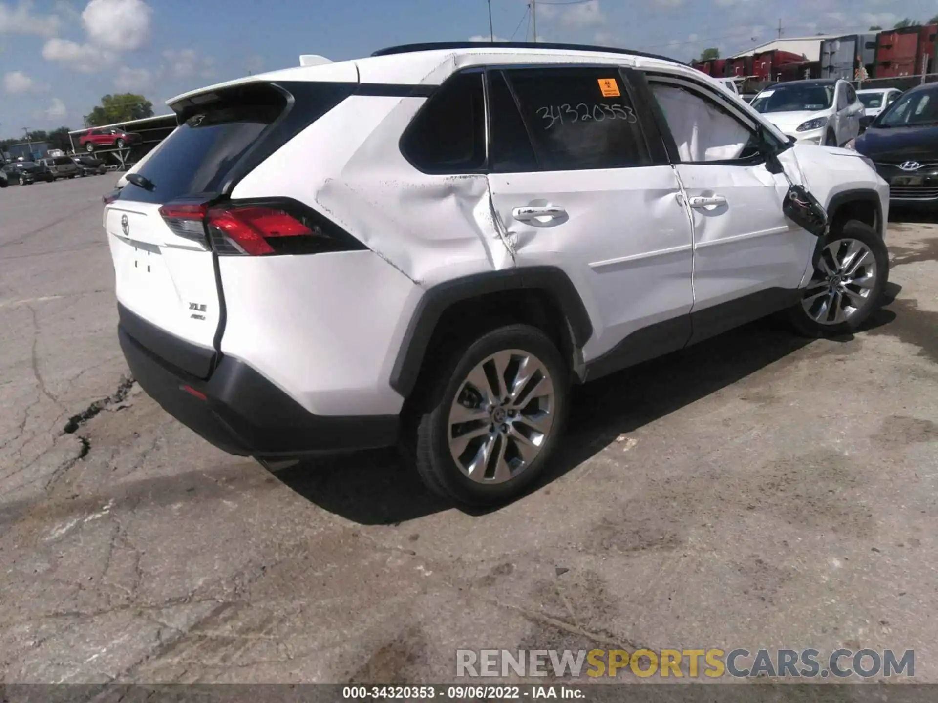 4 Фотография поврежденного автомобиля 2T3A1RFV1KW012410 TOYOTA RAV4 2019