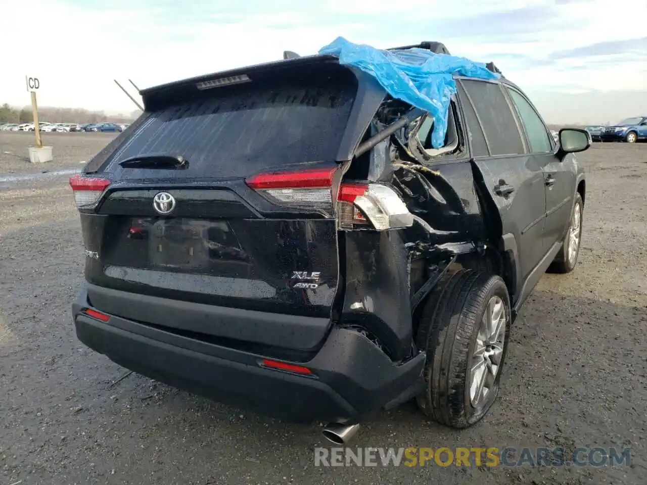 4 Photograph of a damaged car 2T3A1RFV1KW023844 TOYOTA RAV4 2019