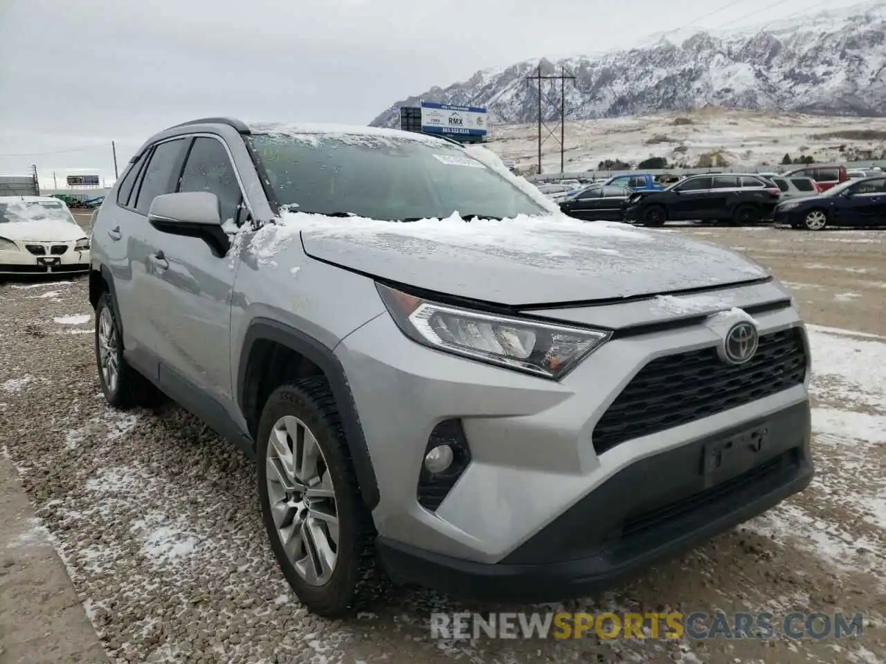 1 Photograph of a damaged car 2T3A1RFV1KW067312 TOYOTA RAV4 2019