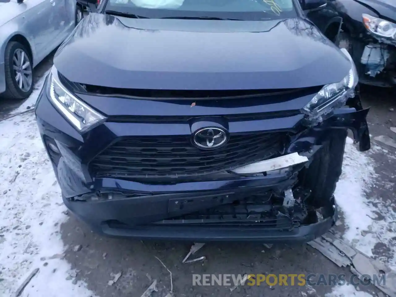 9 Photograph of a damaged car 2T3A1RFV2KC036734 TOYOTA RAV4 2019