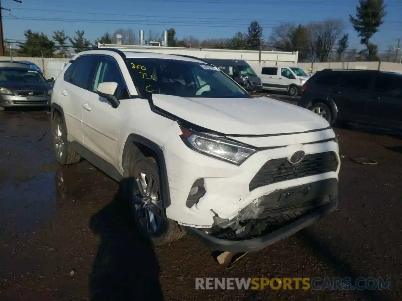 1 Photograph of a damaged car 2T3A1RFV2KC043814 TOYOTA RAV4 2019