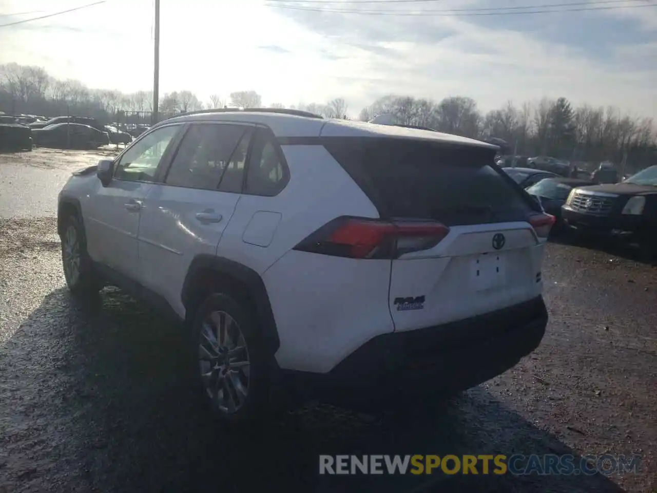 3 Photograph of a damaged car 2T3A1RFV2KC043814 TOYOTA RAV4 2019