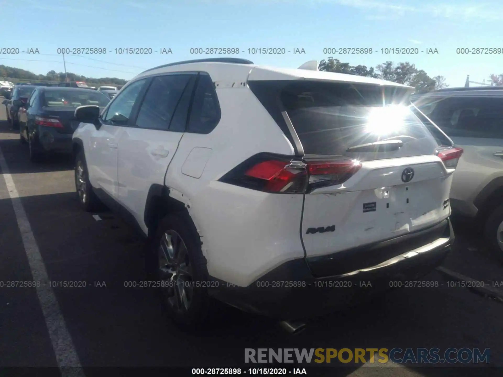 3 Photograph of a damaged car 2T3A1RFV2KC059608 TOYOTA RAV4 2019