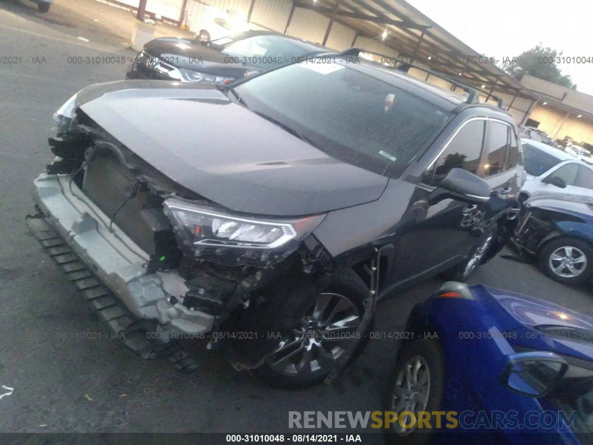 2 Photograph of a damaged car 2T3A1RFV2KW046081 TOYOTA RAV4 2019