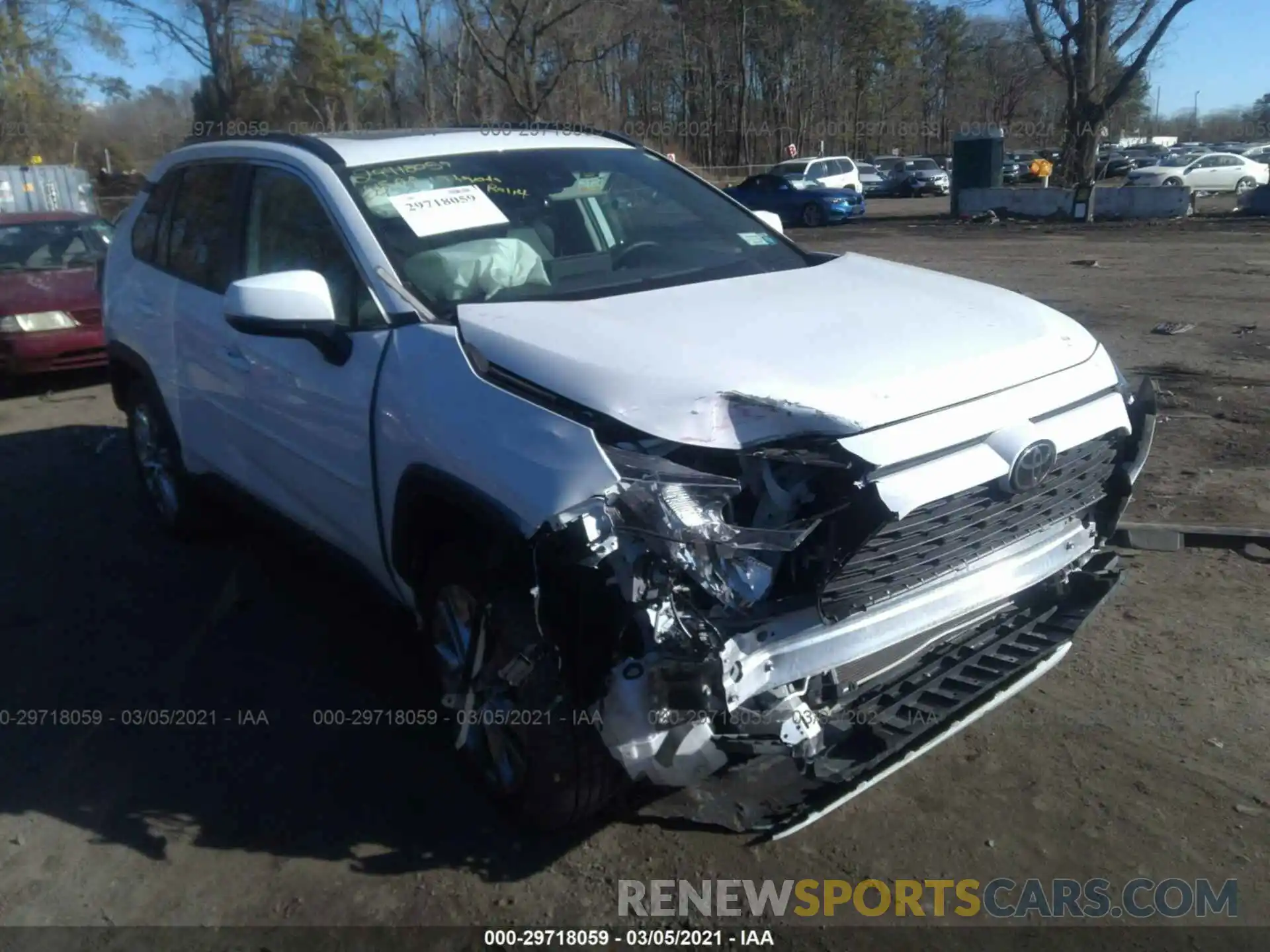 1 Photograph of a damaged car 2T3A1RFV2KW048445 TOYOTA RAV4 2019