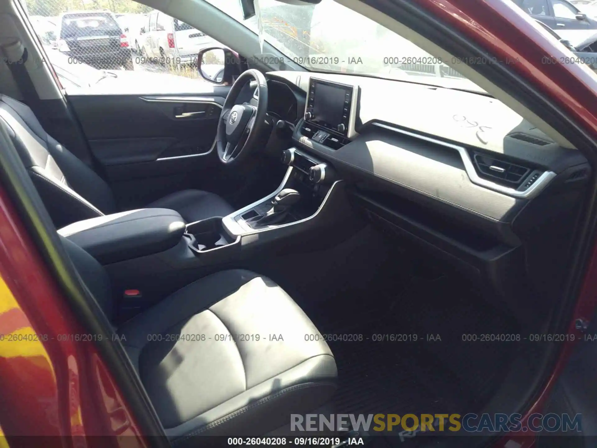 5 Photograph of a damaged car 2T3A1RFV2KW051328 TOYOTA RAV4 2019