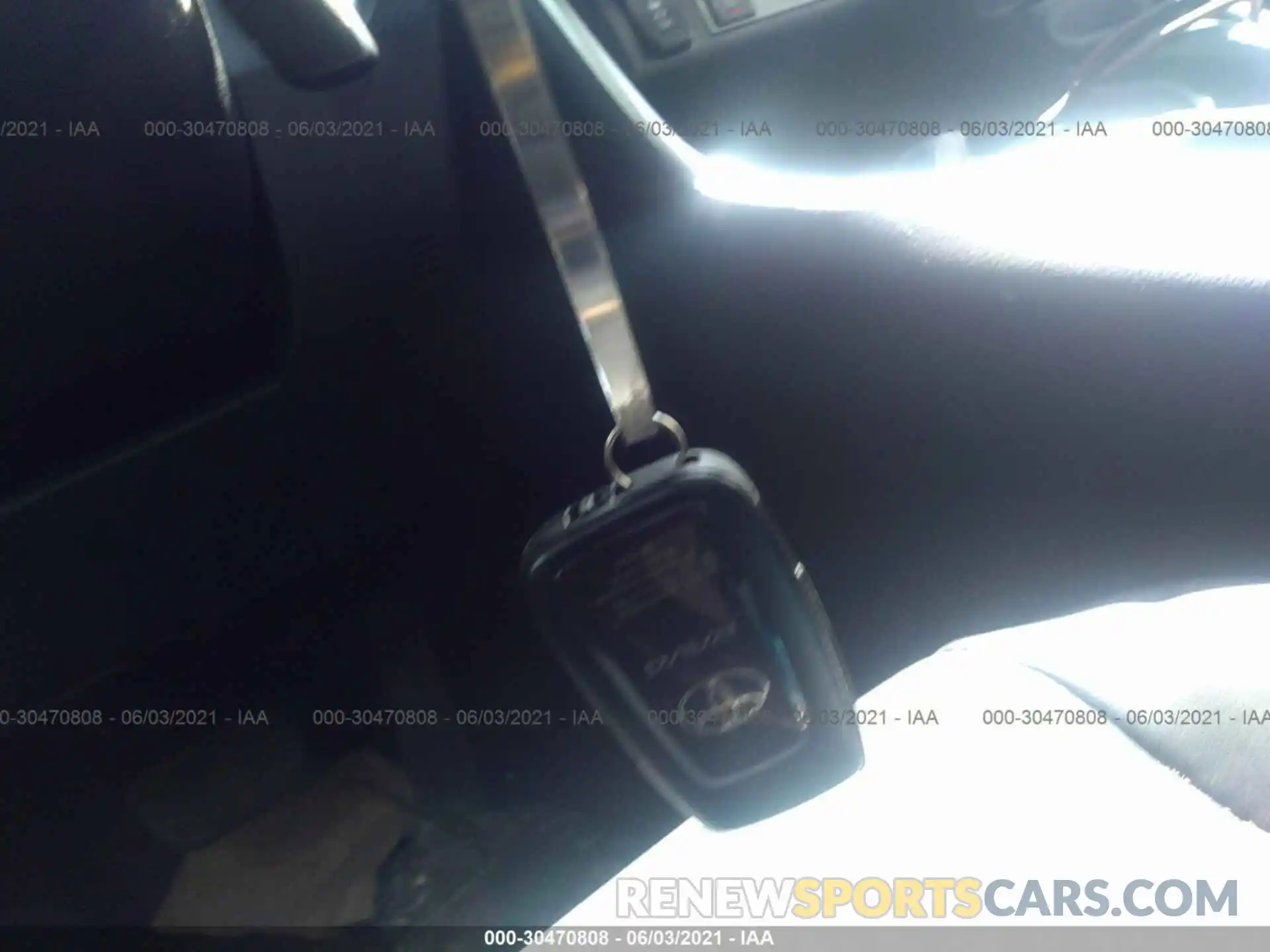 11 Photograph of a damaged car 2T3A1RFV2KW054679 TOYOTA RAV4 2019