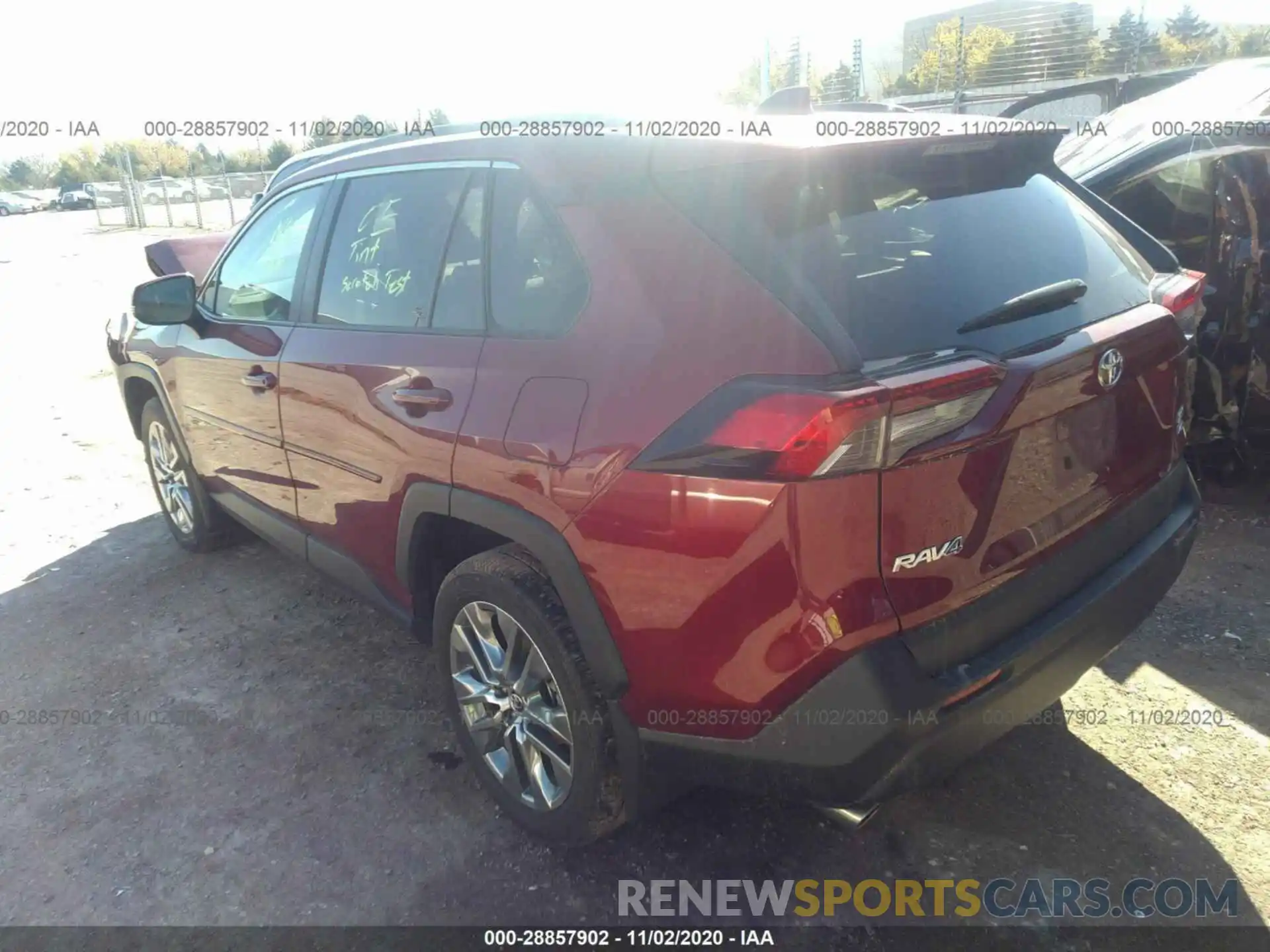 3 Photograph of a damaged car 2T3A1RFV2KW064094 TOYOTA RAV4 2019