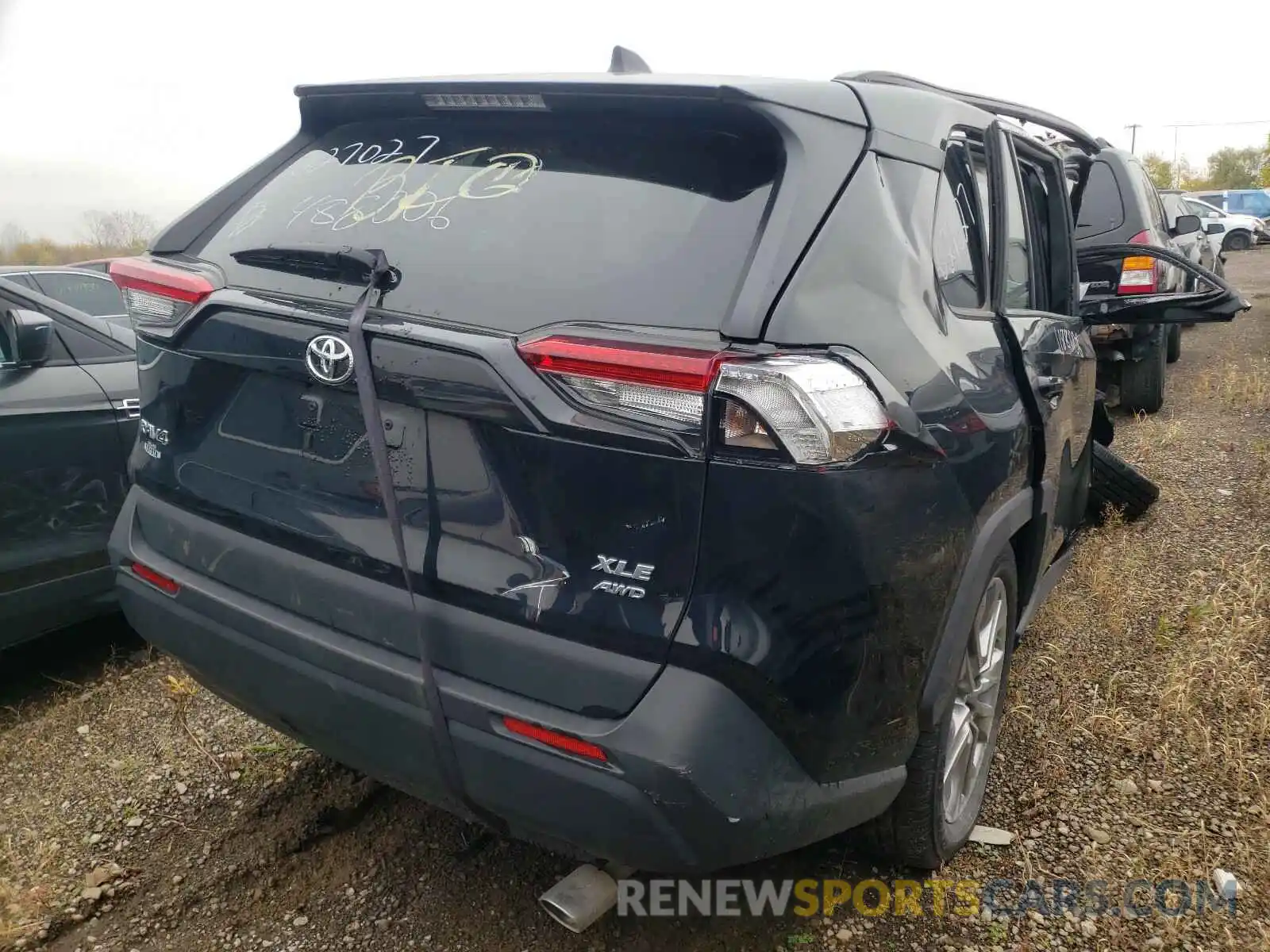 4 Photograph of a damaged car 2T3A1RFV2KW077475 TOYOTA RAV4 2019