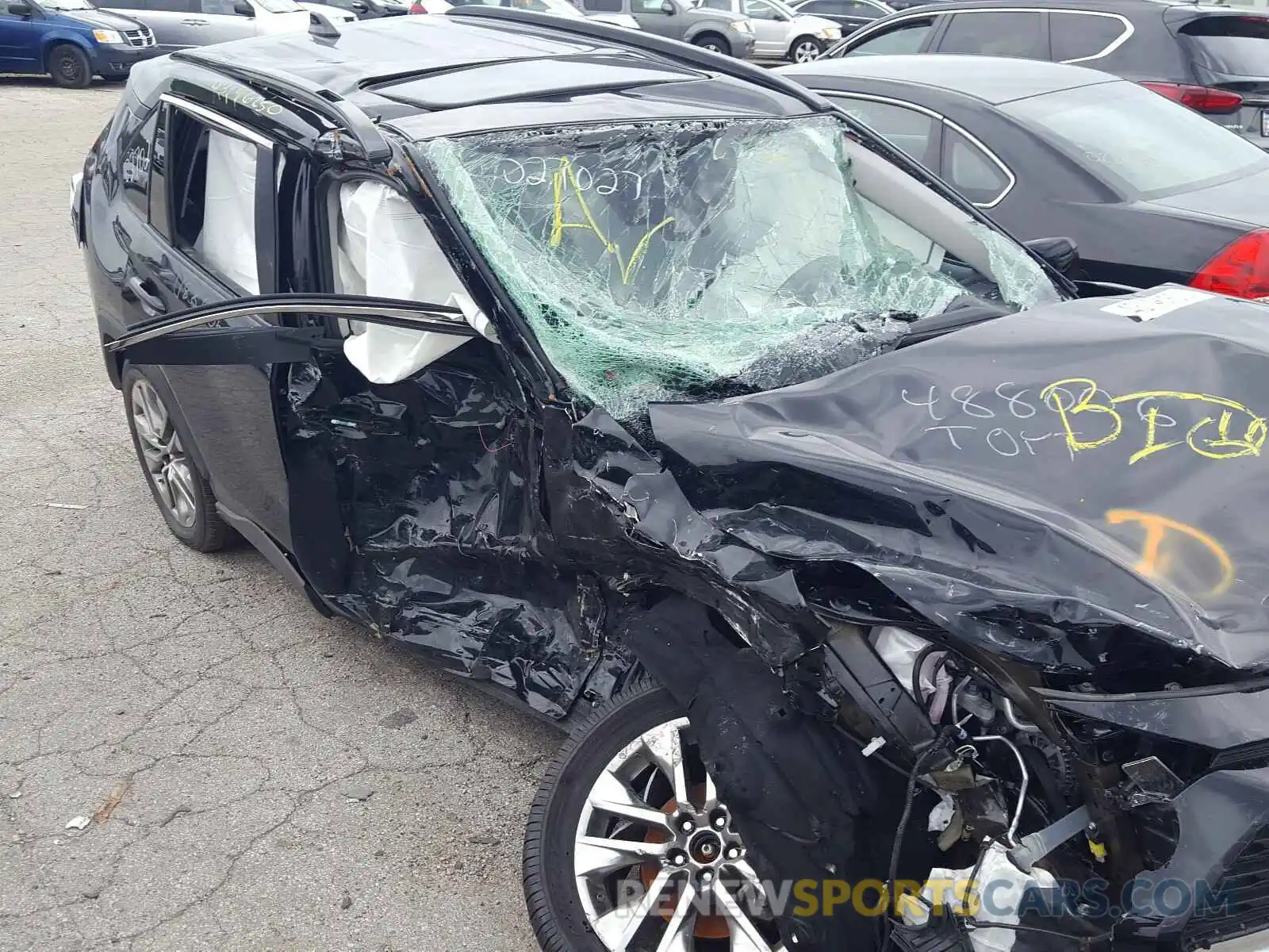 9 Photograph of a damaged car 2T3A1RFV2KW077475 TOYOTA RAV4 2019