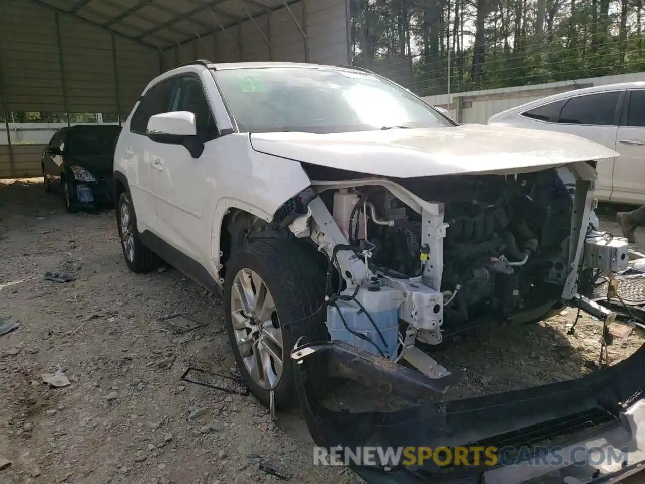 1 Photograph of a damaged car 2T3A1RFV3KC002592 TOYOTA RAV4 2019