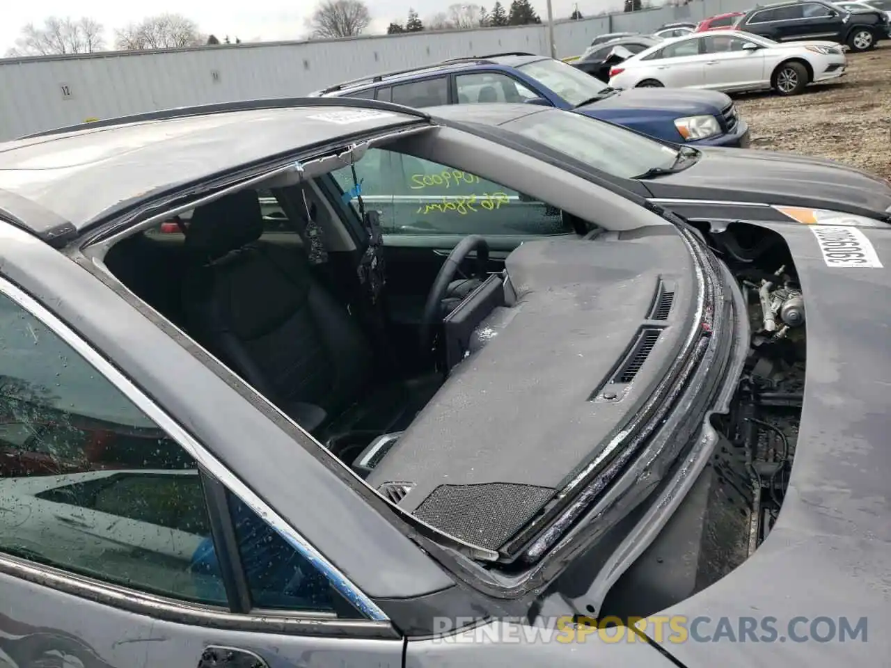 9 Photograph of a damaged car 2T3A1RFV3KC019263 TOYOTA RAV4 2019