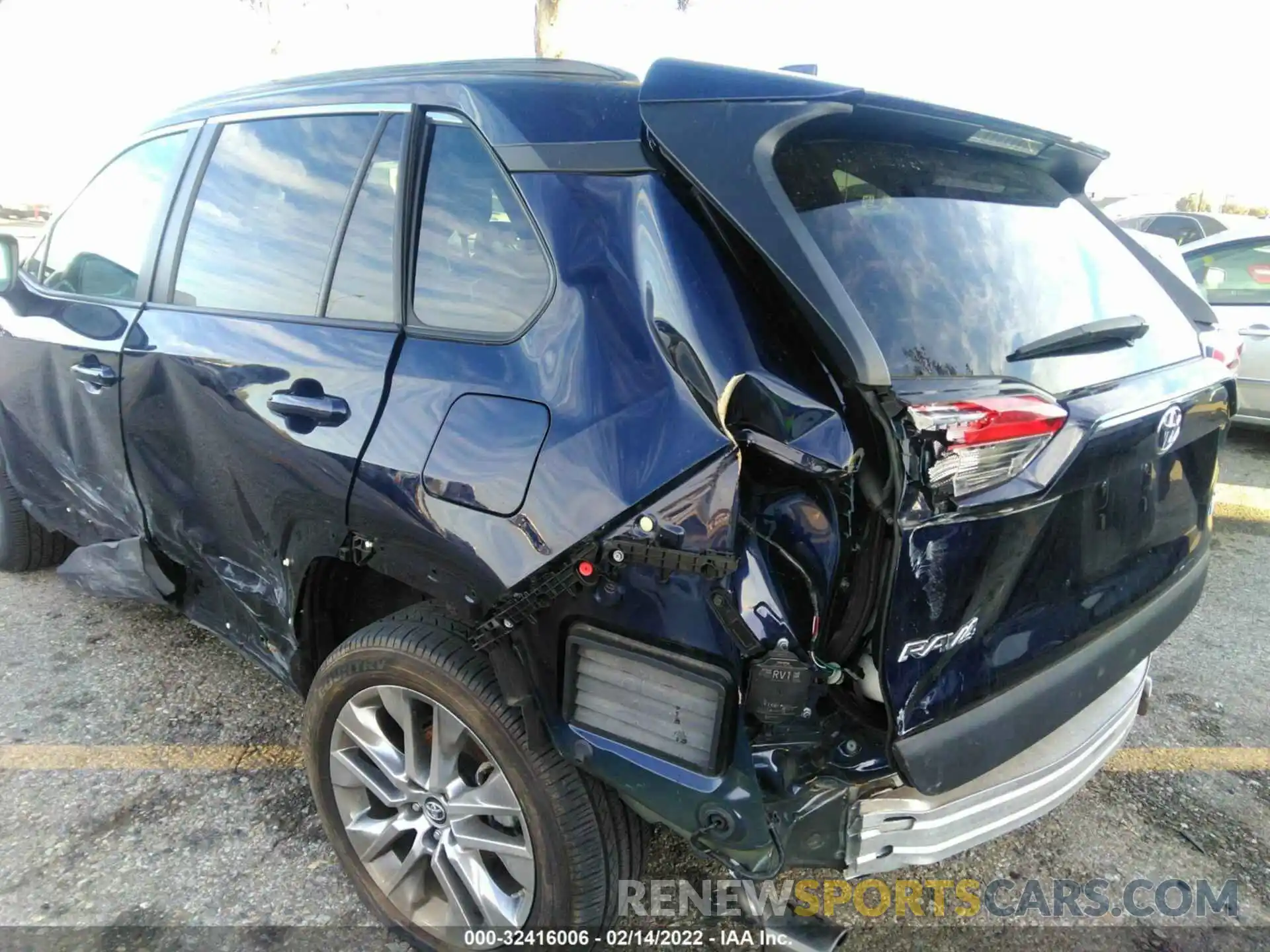 6 Фотография поврежденного автомобиля 2T3A1RFV3KC030098 TOYOTA RAV4 2019